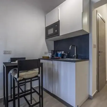 Apartment Studio St Julians No 2 *